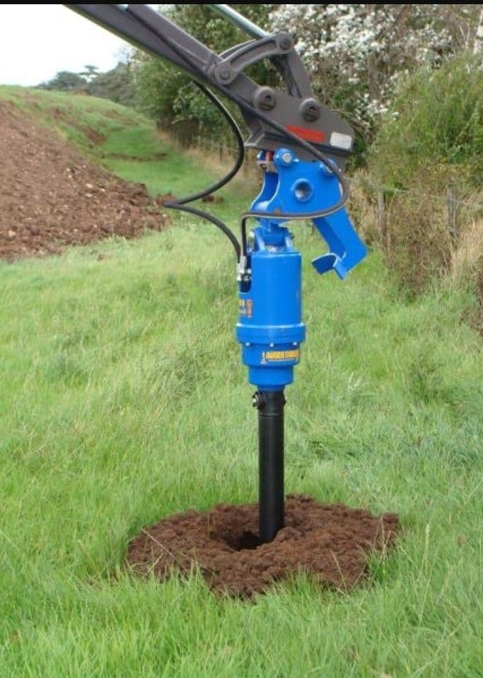 Chopstar crew completing a borehole